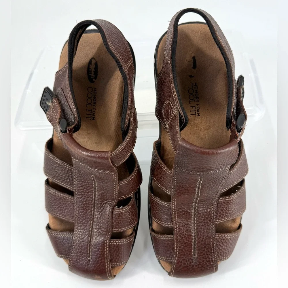 Dr. Scholl's Closed-Toe Pebbled Memory Foam Cool Fit Fisherman Sandals, Brown, 9